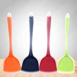 Hjyi Silicone Kitchen Shovel non-stick spatula silicone kitchenware set kitchen cooking spoon shovel (three-piece set)