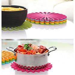 ME.FAN 3 Set Silicone Multi-Use Flower Trivet Mat - Premium Quality Insulated Flexible Durable Non Slip Coasters Hot Pads Yellow