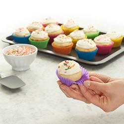 AmazonBasics Reusable Silicone Baking Cups, Muffin and Cupcake, Pack of 12