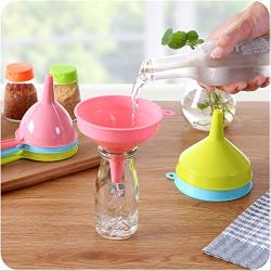 Topclouds Multi-Purpose Plastic Funnel Large Kitchen Supplies Mixed Color Without Handle