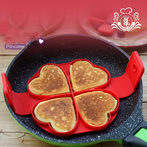 Hot Plum blossom four-hole fried cake bread mold 4 heart-shaped silicone pancake homemade cake baking mold Kitchenware Mew AB140 (Love)